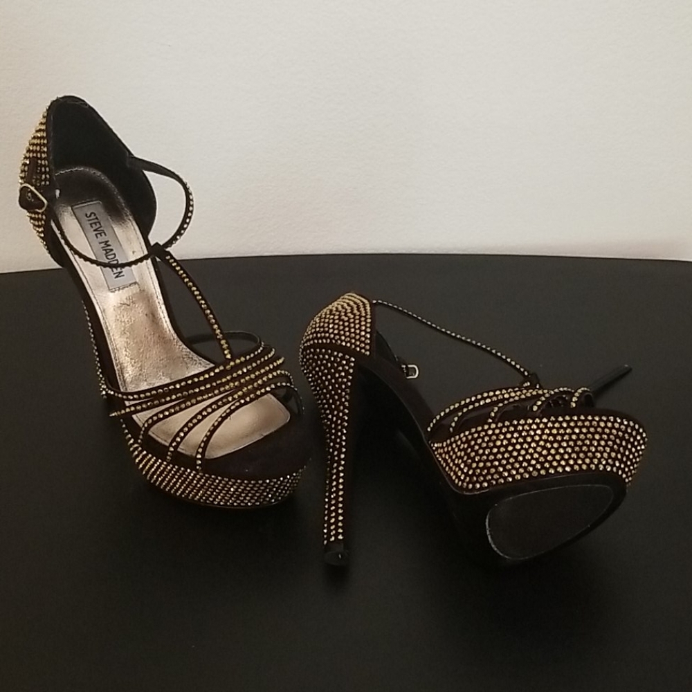 Steve Madden Gold and Black Heels